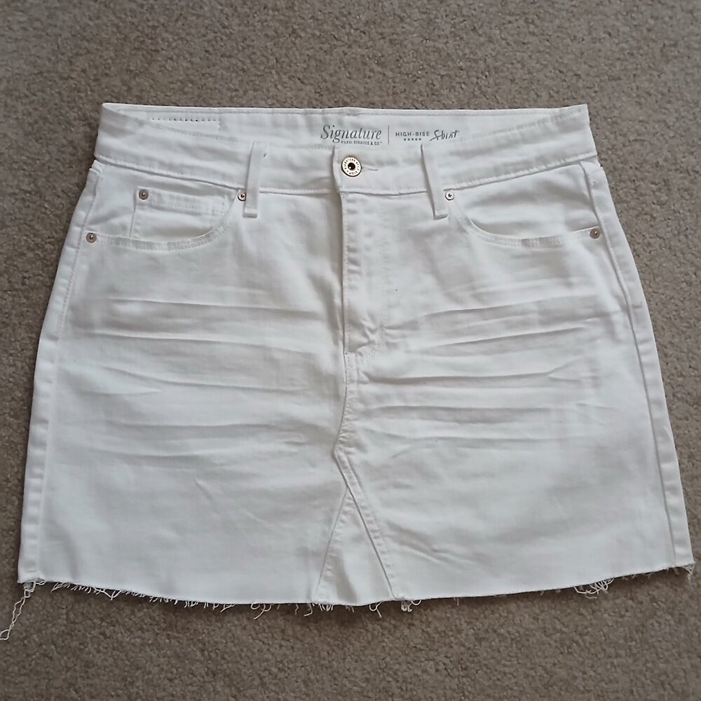 Levis Signature Skirt